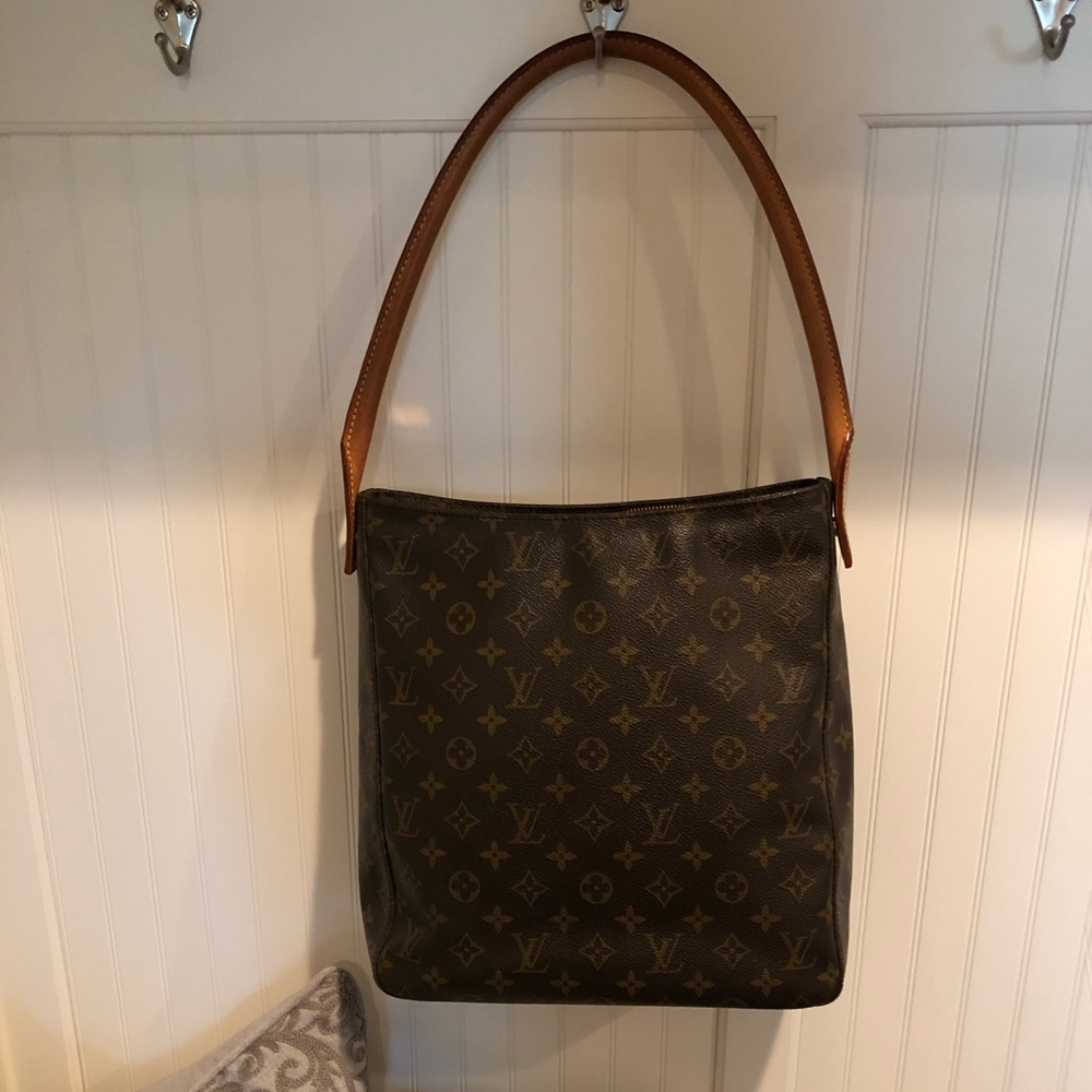 Authentic Louis Vuitton Looping handbag - Picture 3 of 8